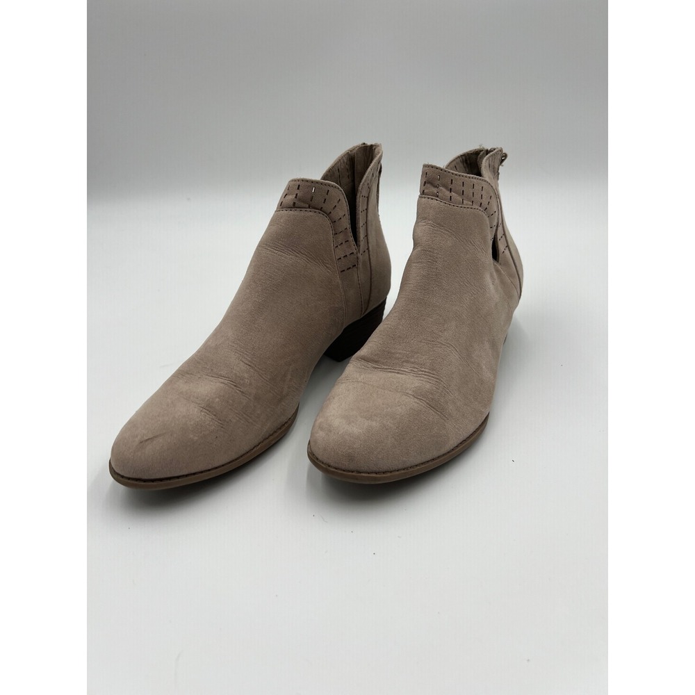 Arizona Womens Size 8.5 Taupe Faux Suede Laser Cut Ankle Booties Back Zip Heel